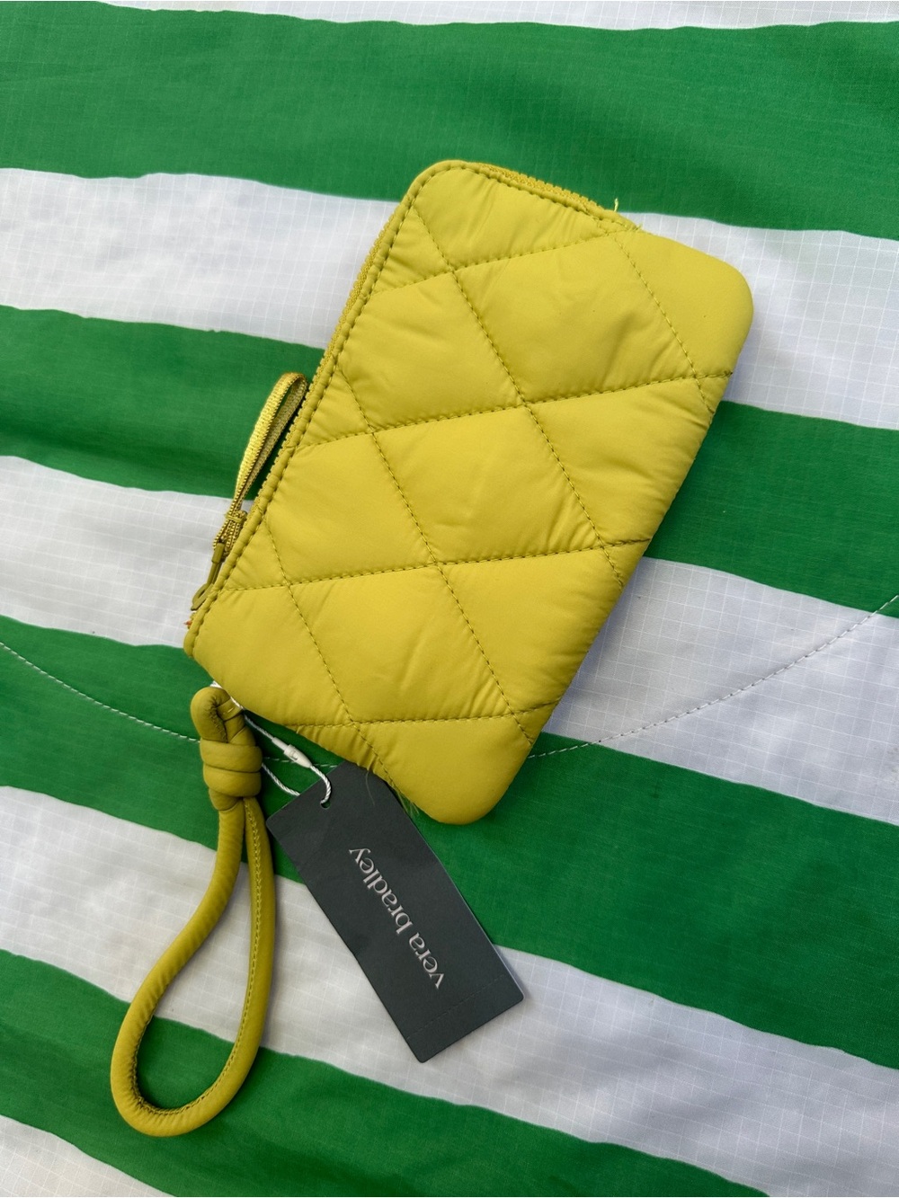 VERA BRADLEY quilted wristlet wallet